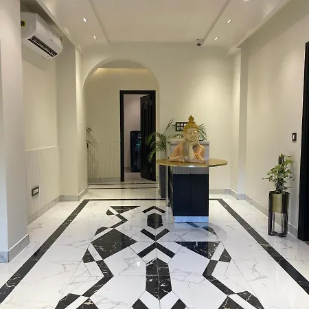 Hotel Bedchambers, Saket